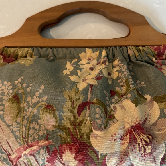 Vintage 50’s Barkcloth Seafoam Multi Floral Wooden Handle Bag - Picture 4 of 11